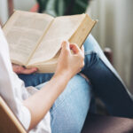 reading book dream meaning